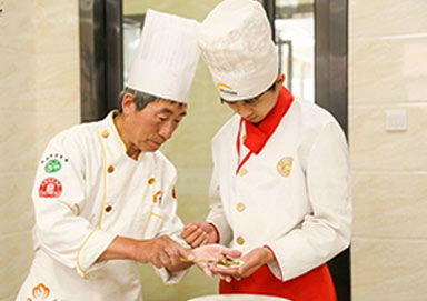 酒店餐飲管理與廚師培訓(xùn) 構(gòu)建餐飲業(yè)成功之路